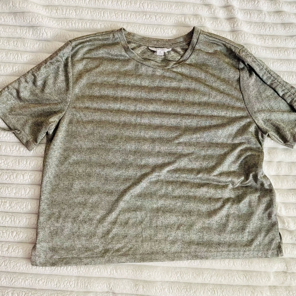 Grey metallic short sleeve top